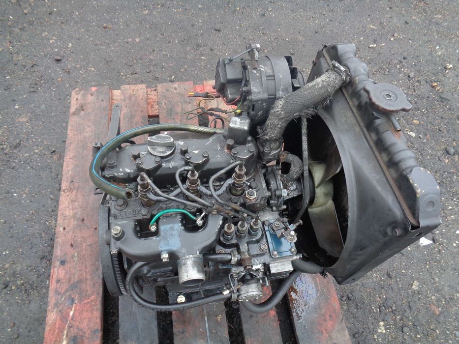 Silnik KUBOTA D850 3-cylindrowy diesel , 20KM z chłodnicą