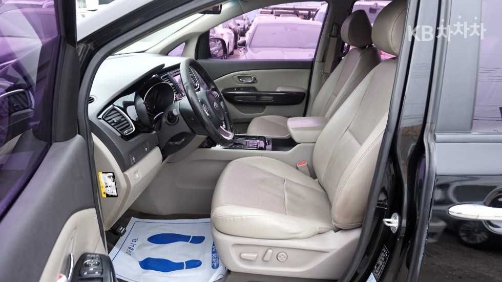 KIA CARNIVAL 3Gen 9місць Prestige Повернення ПДВ