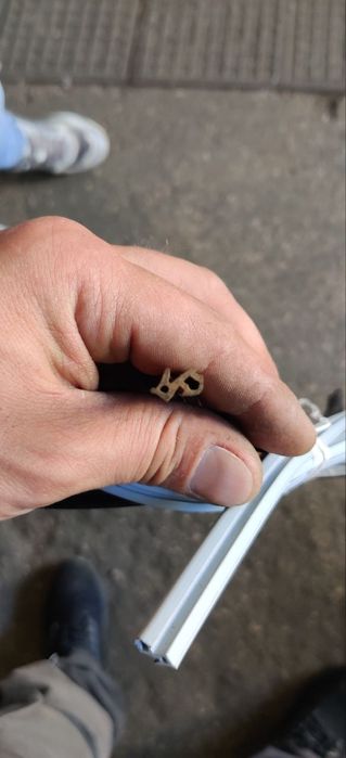 Резиновый уплотнитель EPDM для алюминиевых профилей