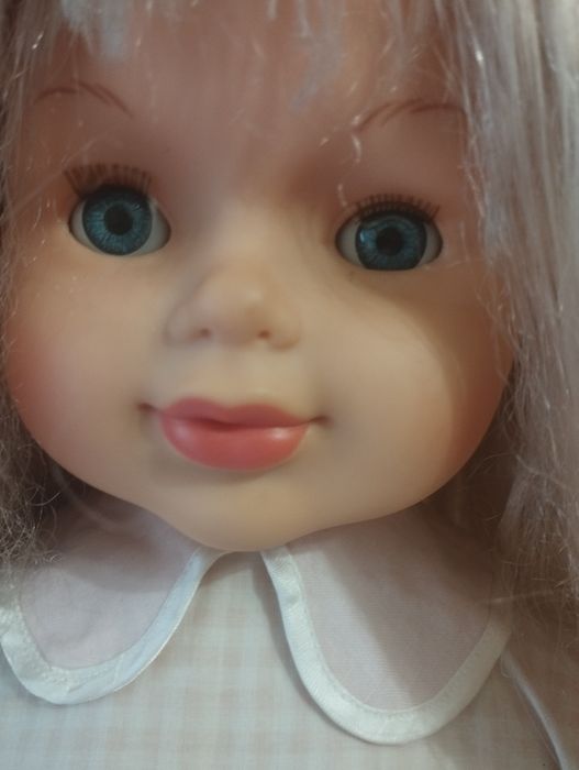 Большая красивая кукла 85 см