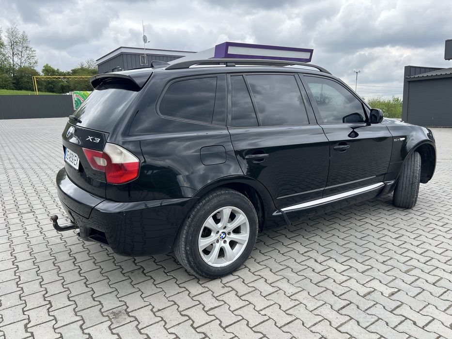 BMW X3 E83                          .