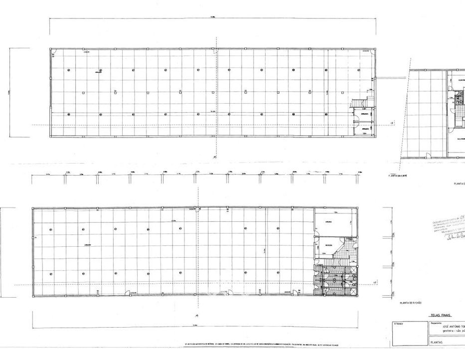 Armazém c/ 1800m2 - S. João de Ver