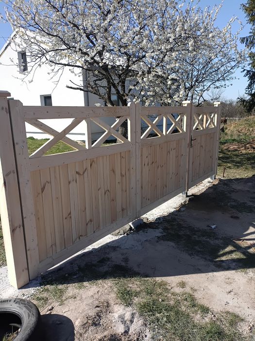 Płot brama ogrodzenia drewniane