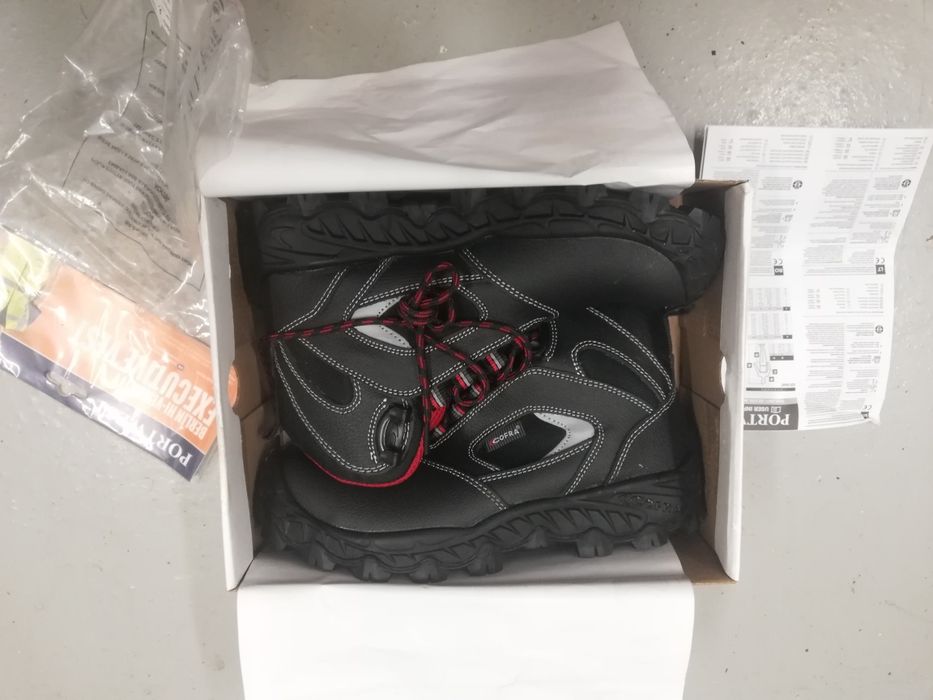 Bota Obra Cofra S3 n40 NOVAS