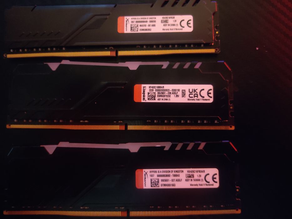 3 rams 8gb  ddr4 3200mhz