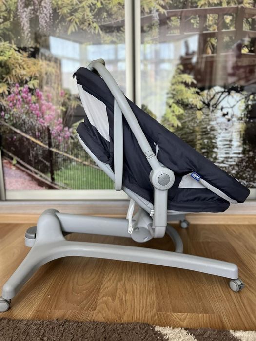 Дитяча люлька, шезлонг, стілець Chicco