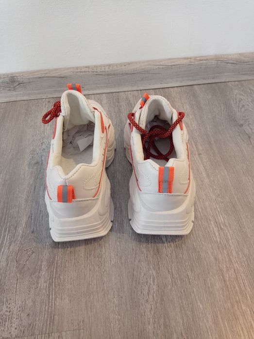 Buty Sneakersy 36 Nowe