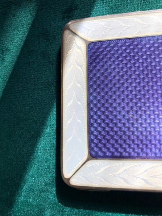 Art deco srebrna papierośnica z piękną emalią