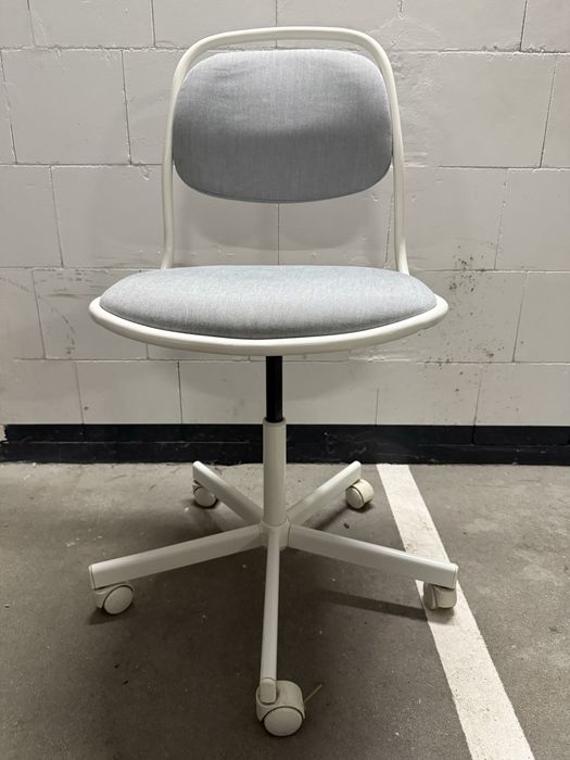 Ikea Orfjall 494.160.12 krzesło obrotowe biurowe do biurka dziecięce