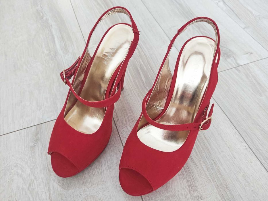 Buty damskie szpilki Catwalk - czerwone