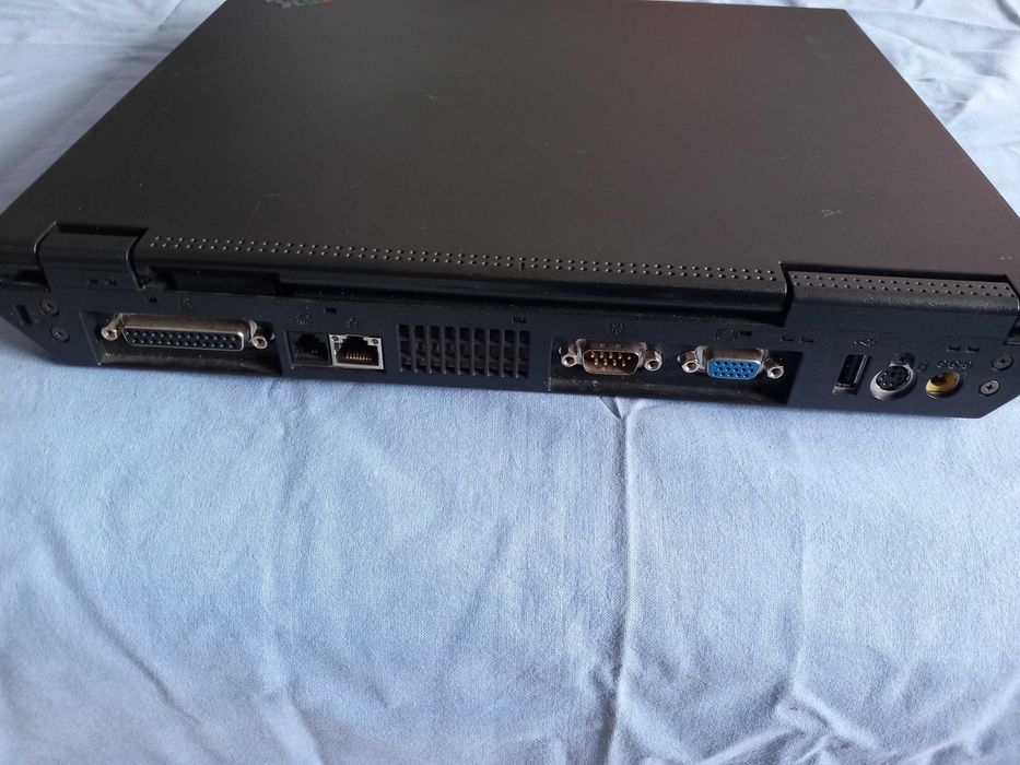 IBM ThinkPad Computer - Model 2628. Vintage item.64862969737217124