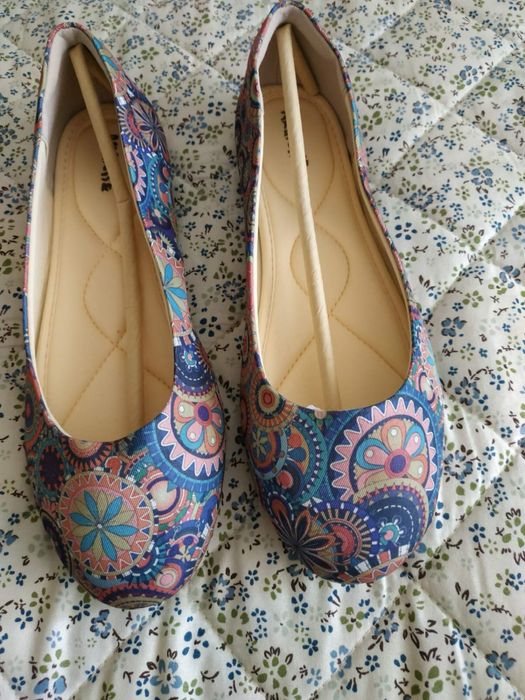 Балетки нові 39 розмір на широку ногу