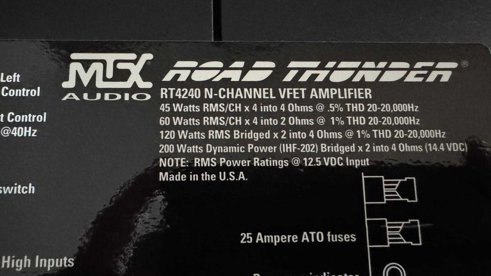 Amplificador MTX RT4240 para carro