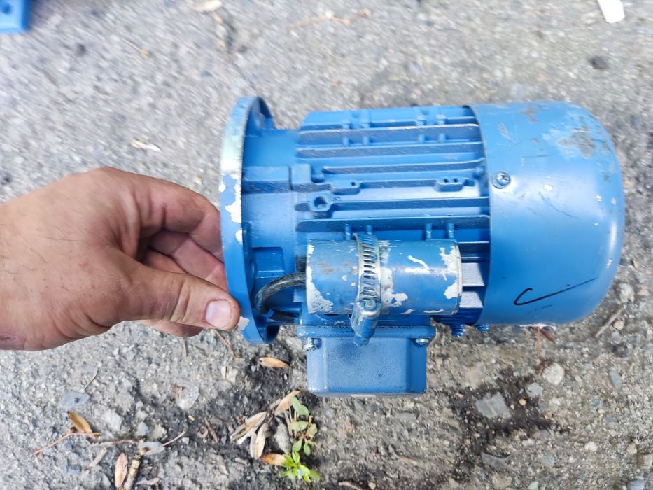 Однофазный электродвигатель