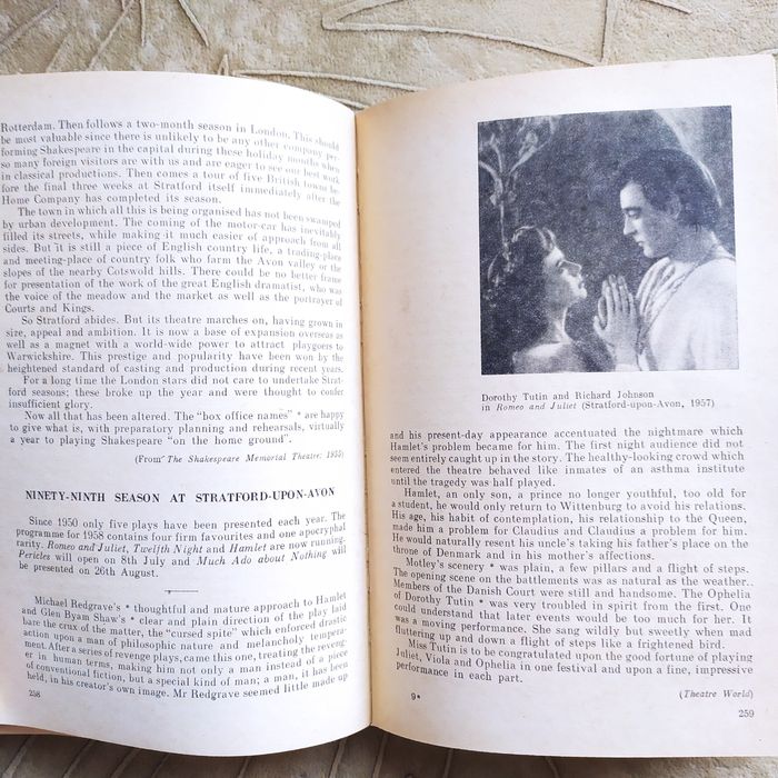 Книга. Английский язык. A BOOK of BRITAIN. 440 страниц. Хорошее сост.
