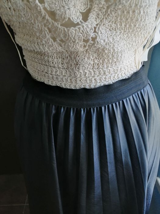 Saia de Napa azul escuro tamanho 38.