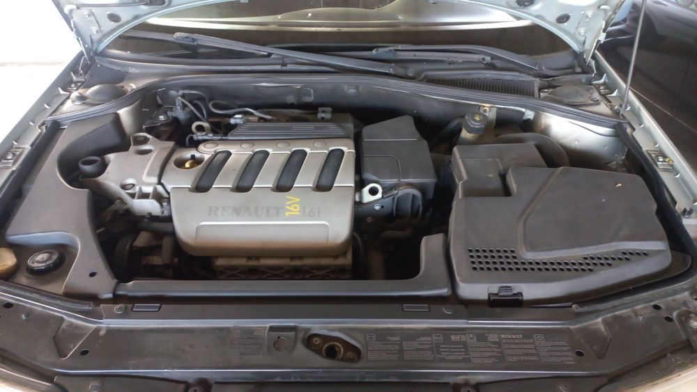 Renault laguna 1.6