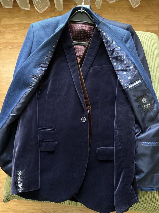 Нові піджаки та чоловічі костюми