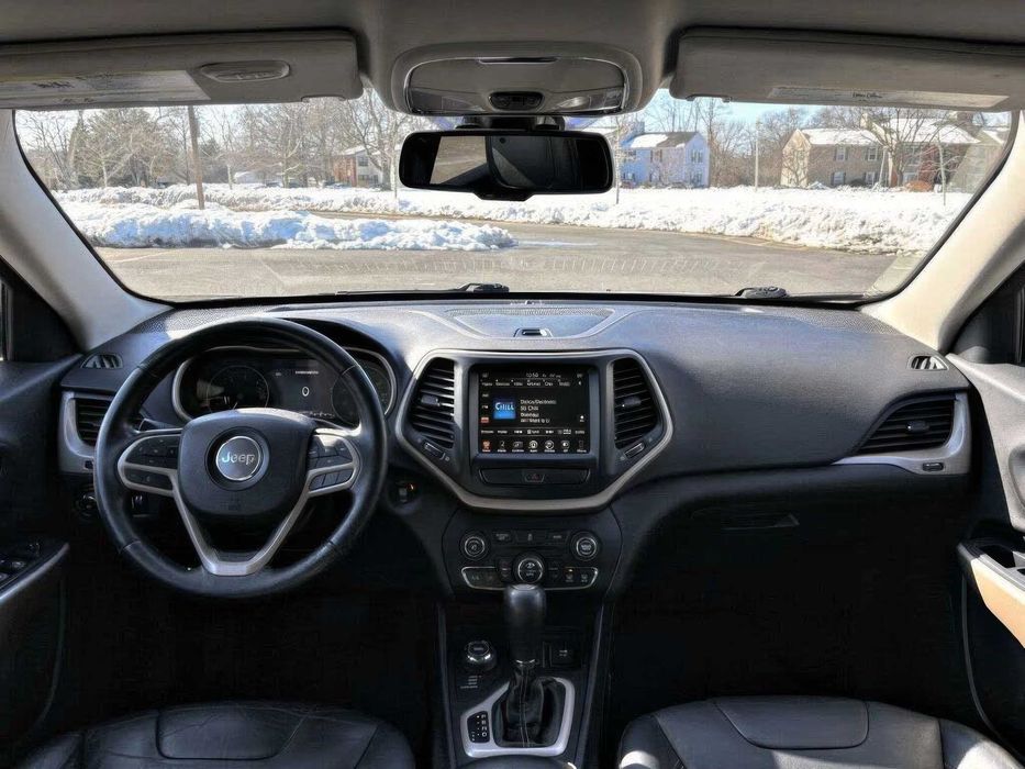 Jeep Cherokee      2017