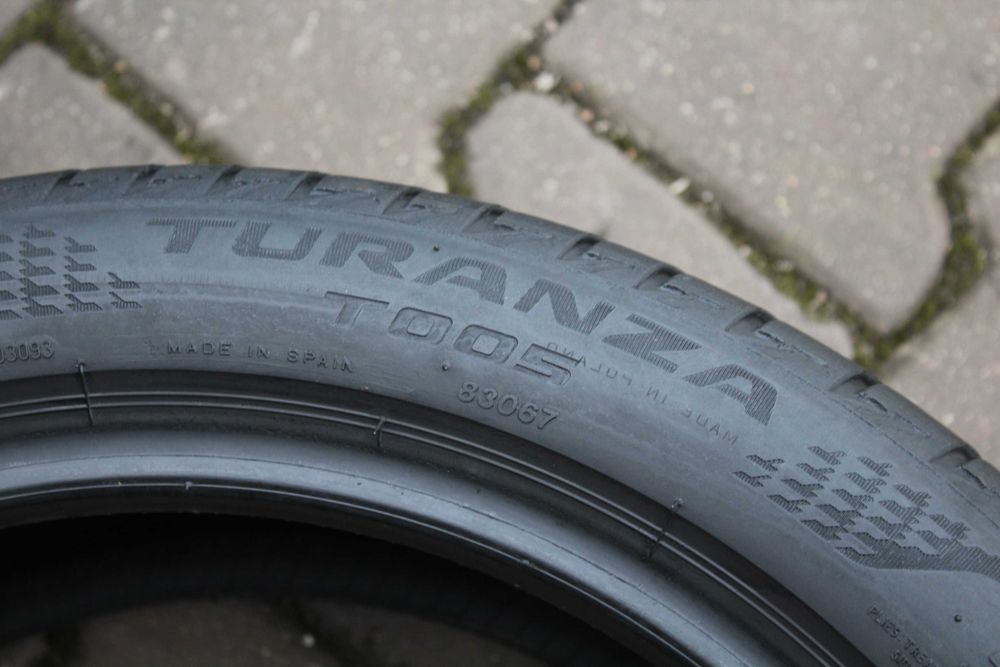 225 45 R17 Bridgestone Turanza T005
