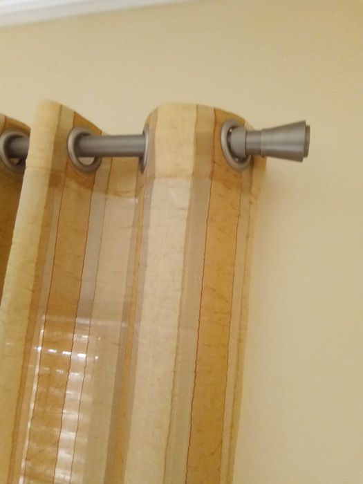 Cortinas para quarto, em bom estado!!