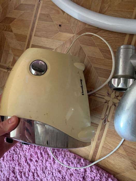 Мʼясорубка Elenberg.  Дешева