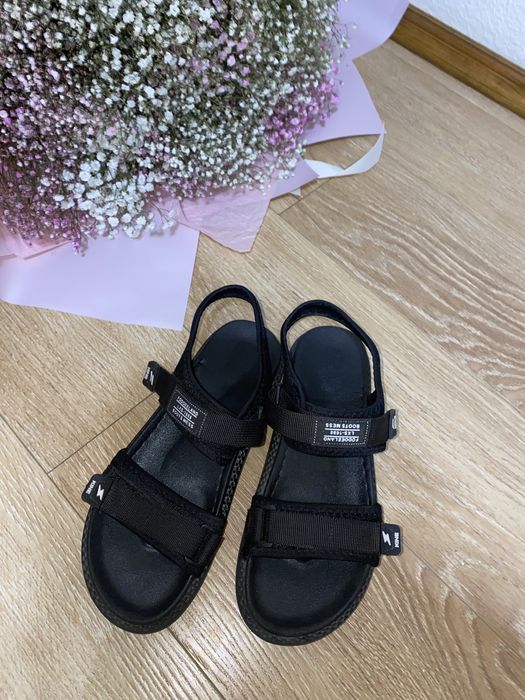 Літні Сандалі