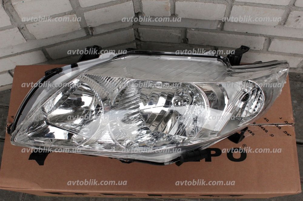 Фара Toyota Aqua, Avensis, Auris, Camry, Corolla, Yaris, Prius, Sienna