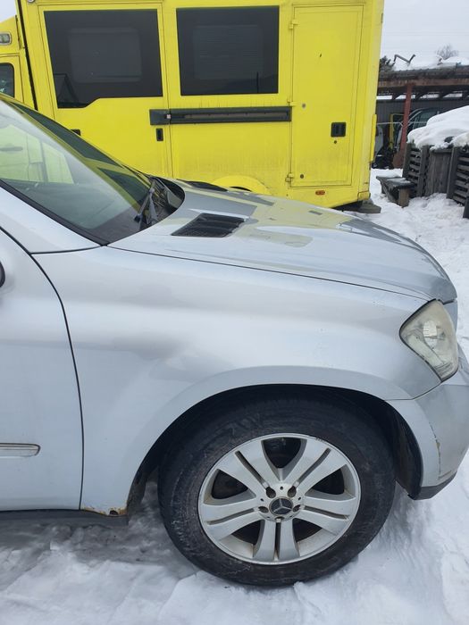 Крило переднє праве Mercedes-Benz GL164 X164 сіре колір C775