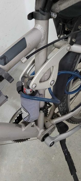 Bicicleta BTwin aro 26 18 marchas Shimano 2 amortecedores
