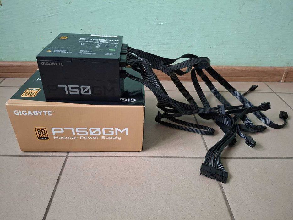 Блок питания Gigabyte P750GM 80 Plus Gold