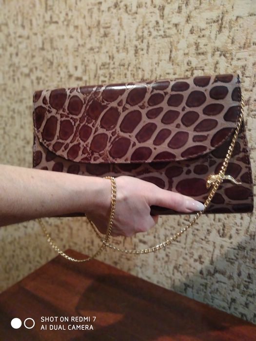 Женская сумка-клатч