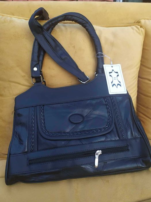 f4 torebka Vera Pelle model 5541 czarny, skóra, łatki