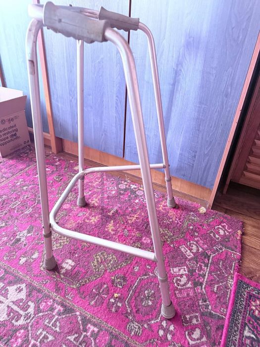 Ходунки для взрослых