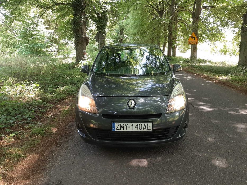 Renault Scenic 1.5 DCI 106 KM