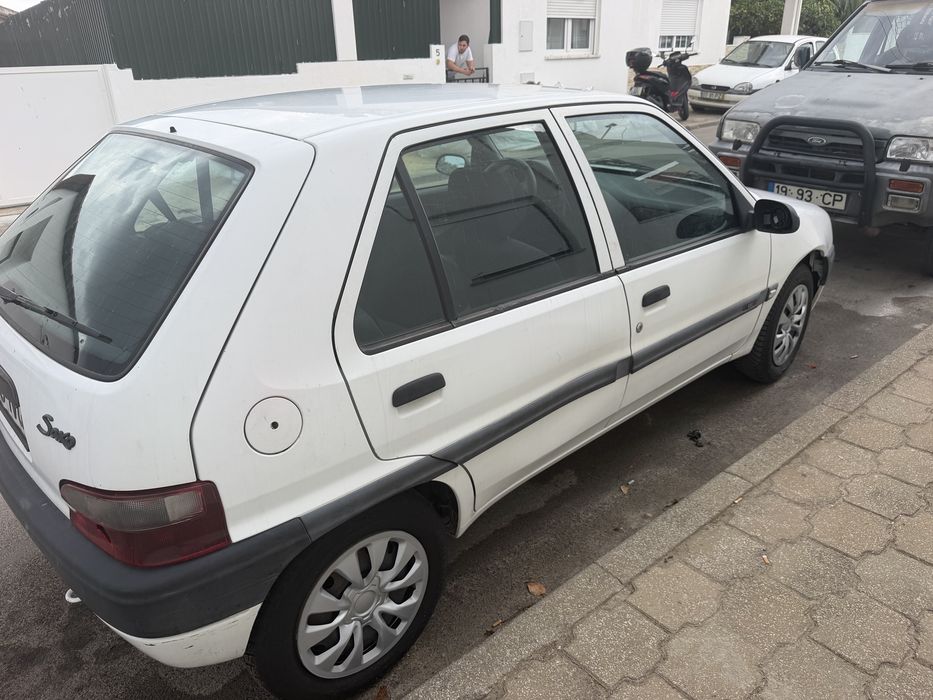 Citroen Saxo 1.1 Gasolina 99 foto 3