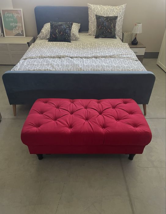 Wygodna pufa czerwona Cupido nowa