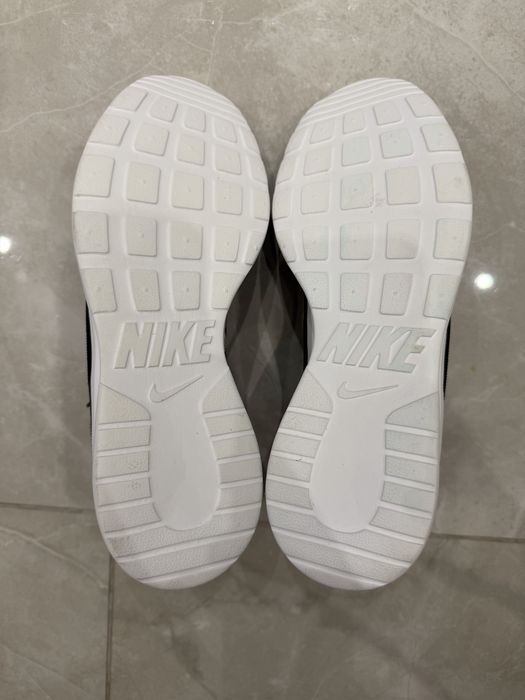 Кросівки Nike Kaishi (EUR 41)