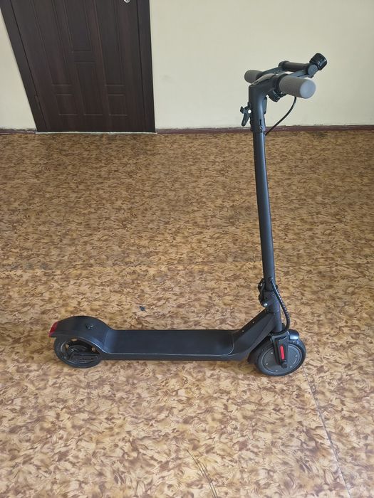Електросамокат YooBee MK042 Long 350W 8,5" 10 Аh