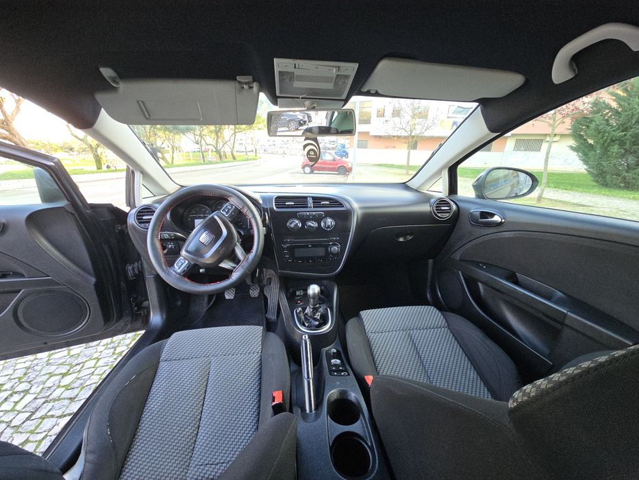 Seat leon 1.6 tdi ano 2010