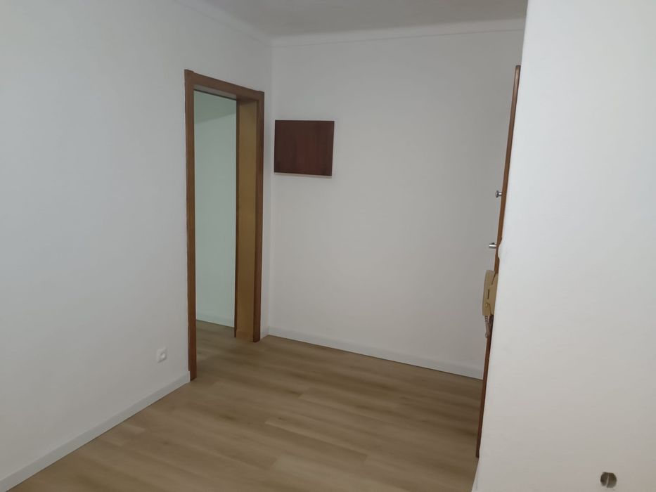 Apartamento t1 serra das minas (sintra)