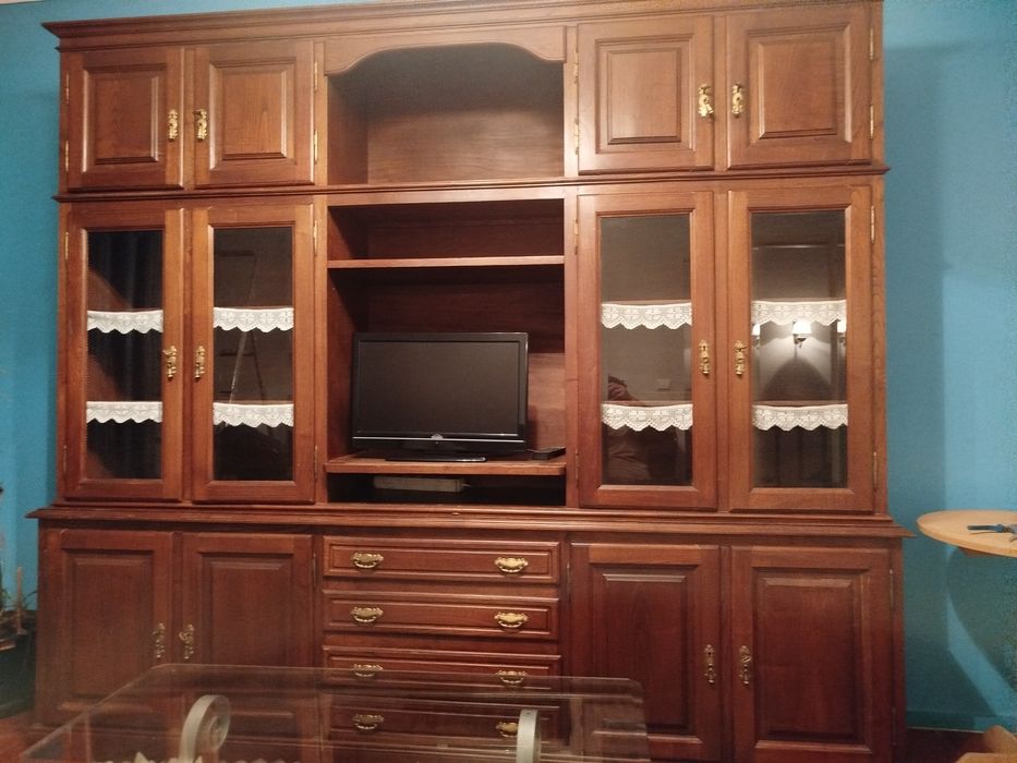 Móvel de sala de madeira