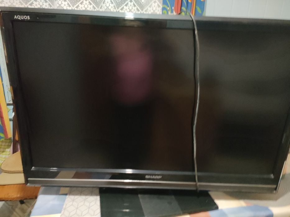 Telewizor HD Sharp 725, 37"