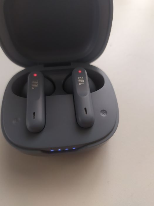 наушники JBL беспроводные
