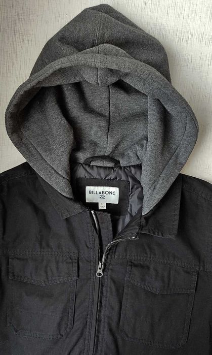 Billabong. Женская куртка карго с капюшоном. Размер М.