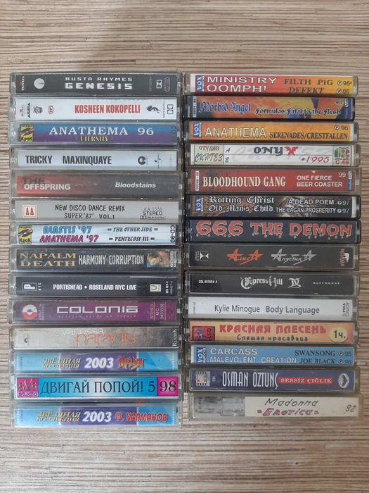 Кассеты с записями