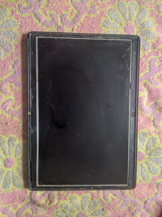 Планшет Bravis на запчасти .