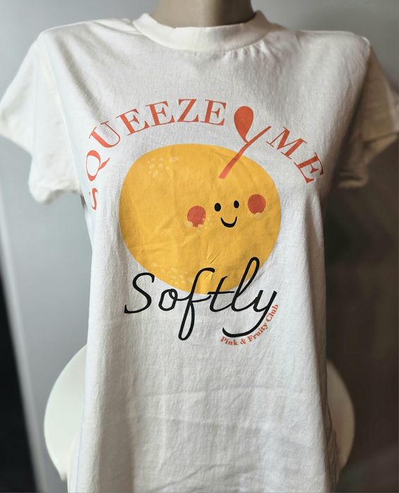 Koszulka T-shirt Squeeze Me Softly M