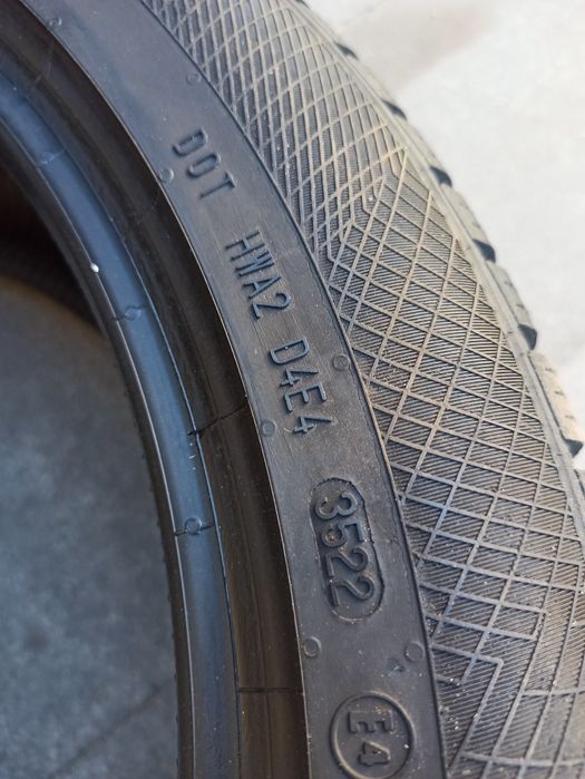 Продам ОДНО колесо 245/45 R19 Continental Winter Contact TS850P