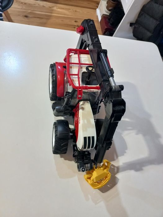 Bruder traktor steyr leśny